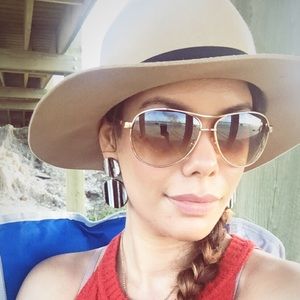 Meet your Posher, Tristen